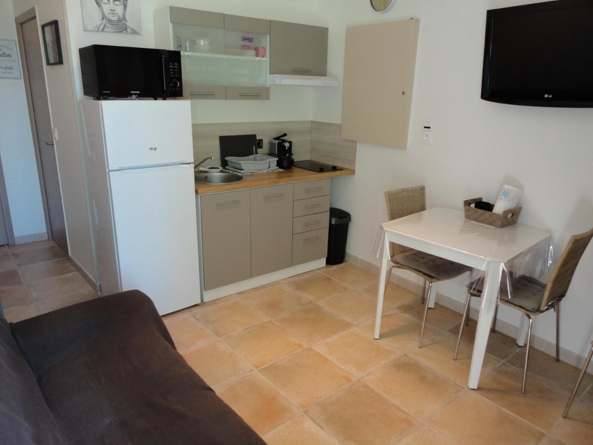Joli Appartement Dans Village Calme En Provence Les Mées Exterior foto